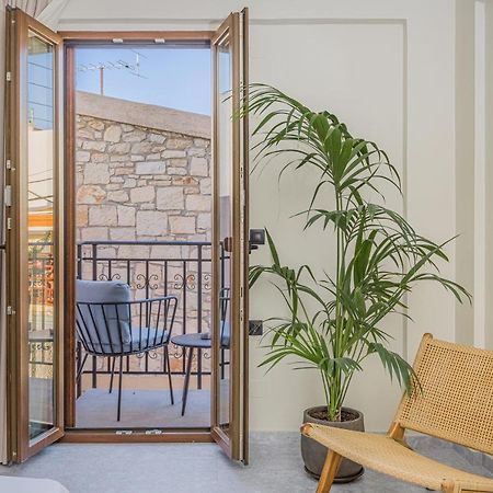 Achatis Suites Hersonissos  Exteriör bild